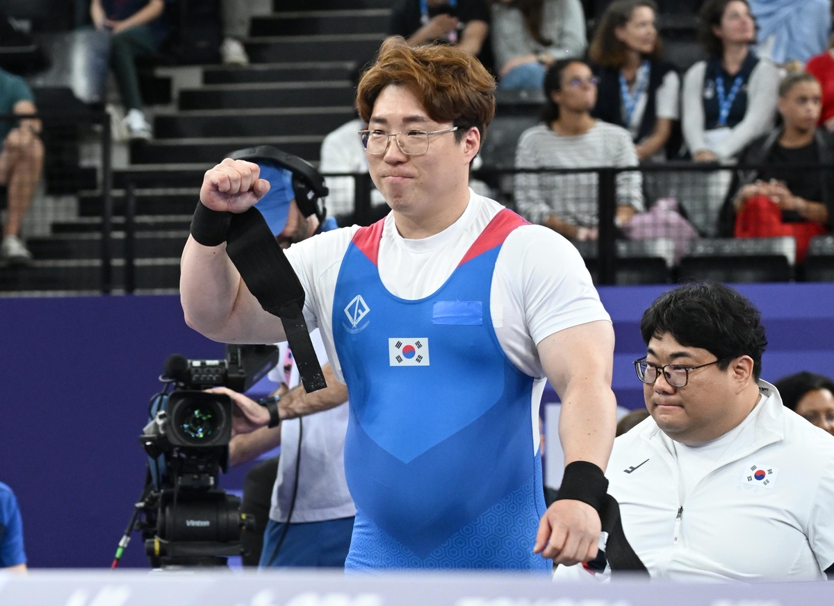 [패럴림픽] 꿈 위해 은행까지 퇴사한 김규호, 역도 80㎏급 4위