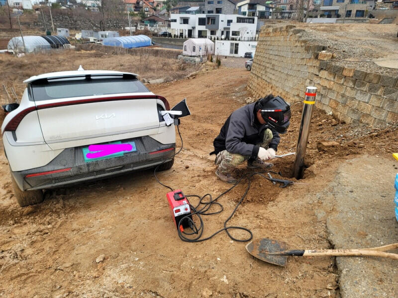 농촌에서 인기라는 바퀴달린 보조 배터리