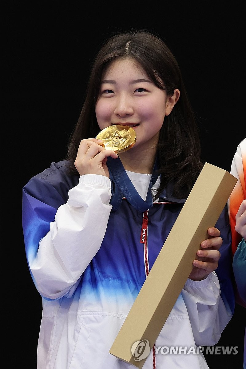 [올림픽] 14세 요시자와·16세 반효진…파리서 빛난 '금메달' 앙팡 테리블