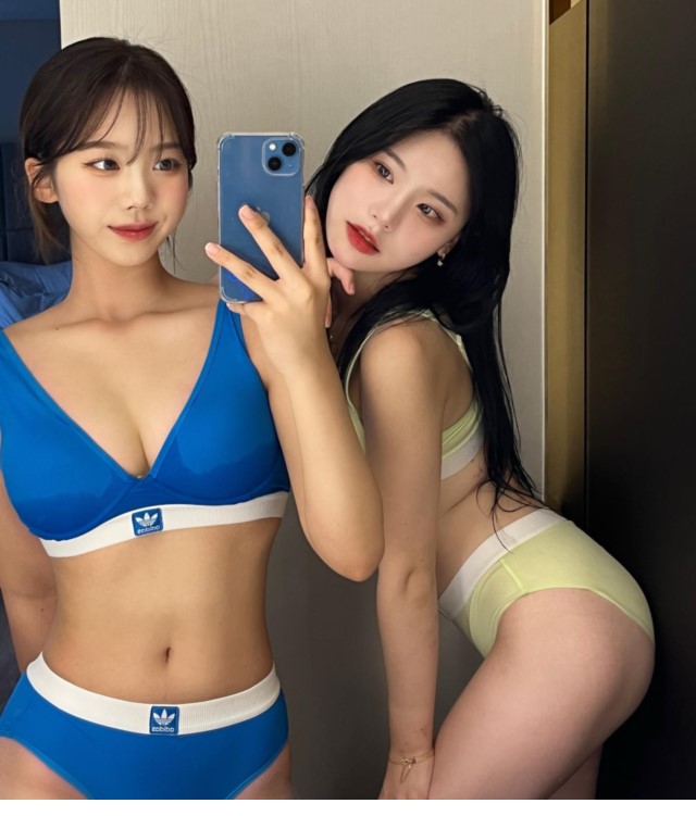 몸매 좋은 MZ녀의 셀카 모음