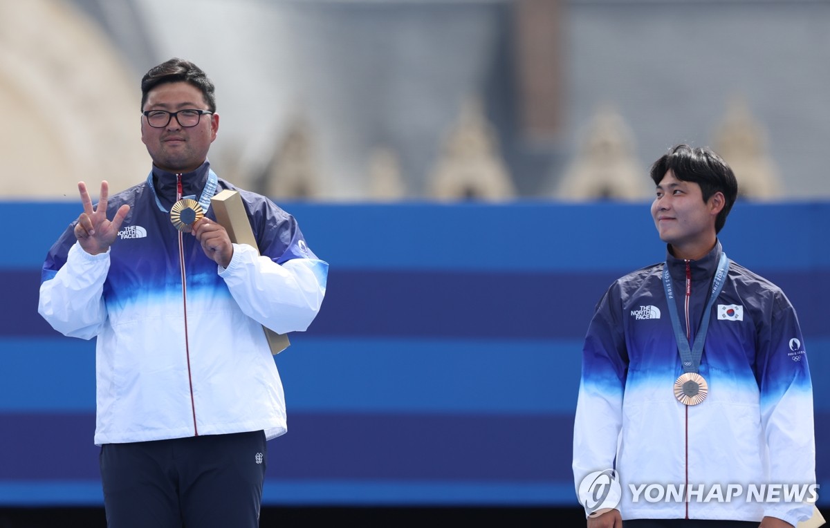 [올림픽] '김우진 양궁 3관왕' 한국 10번째 금메달…복싱 임애지 3위(종합)