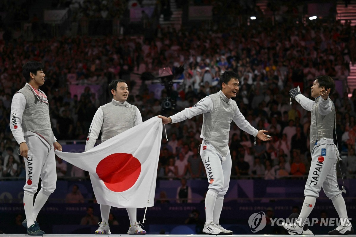 [올림픽] 일본, 남자 플뢰레 단체전 금메달…한국, 펜싱 종합 3위