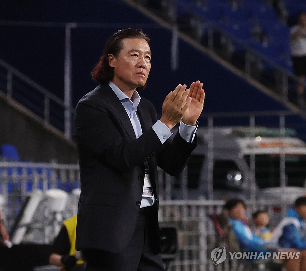 홍명보호 '의리 축구' 논란에 울산 김판곤 