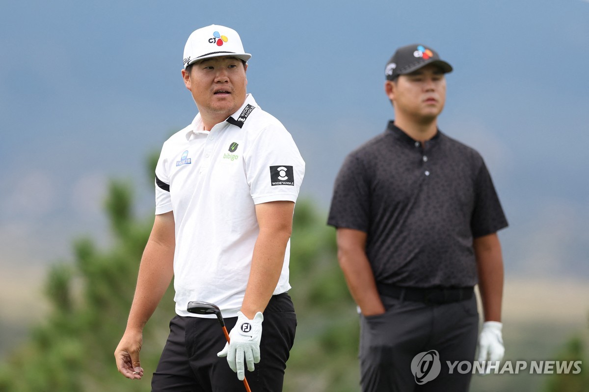 김시우, PGA 투어 BMW 챔피언십 3R 공동 7위…임성재는 9위