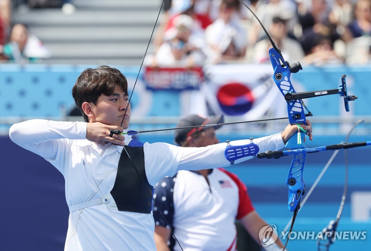 [올림픽] '스무살 궁수' 김제덕은 성장 중…8강 탈락했지만 