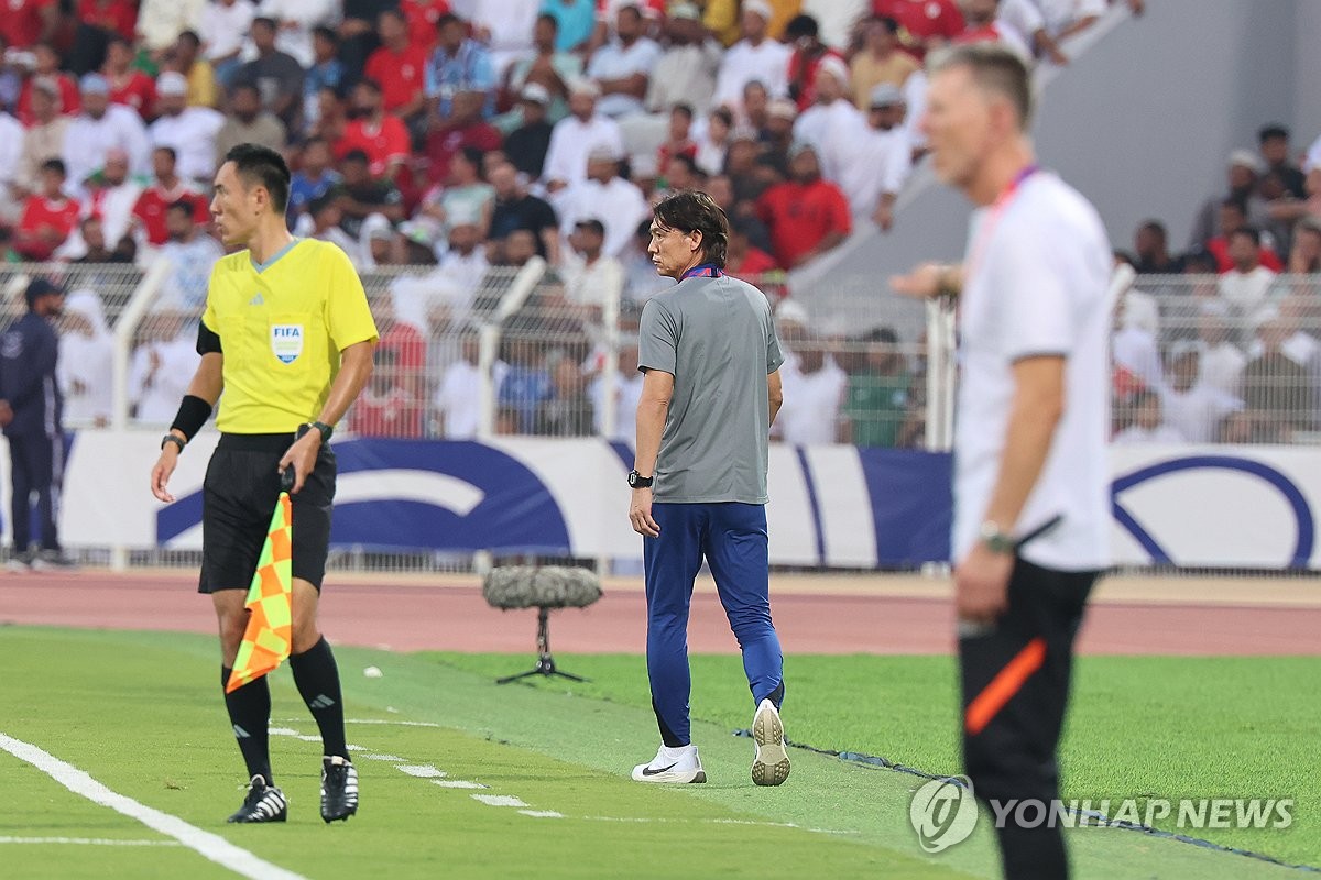 김민재 짝으로 누굴 세워야…공격 살아난 홍명보호, 수비가 불안