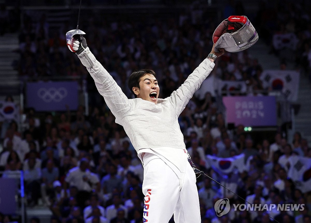 도경동·전하영, 펜싱 국가대표 선발대회 남녀 사브르 우승