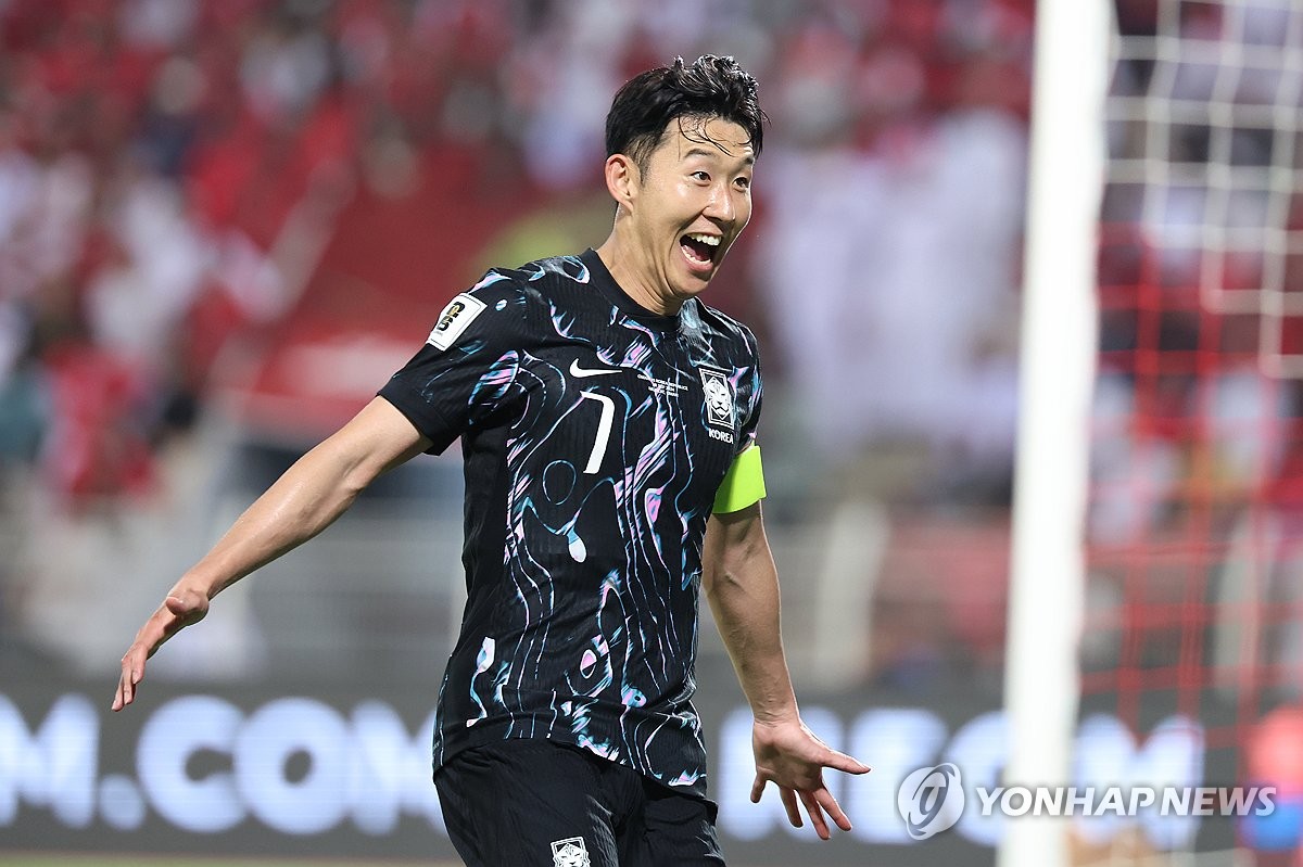 홍명보호, 오만에 3-1 승…손흥민 결승골+2도움 '원맨쇼'(종합)