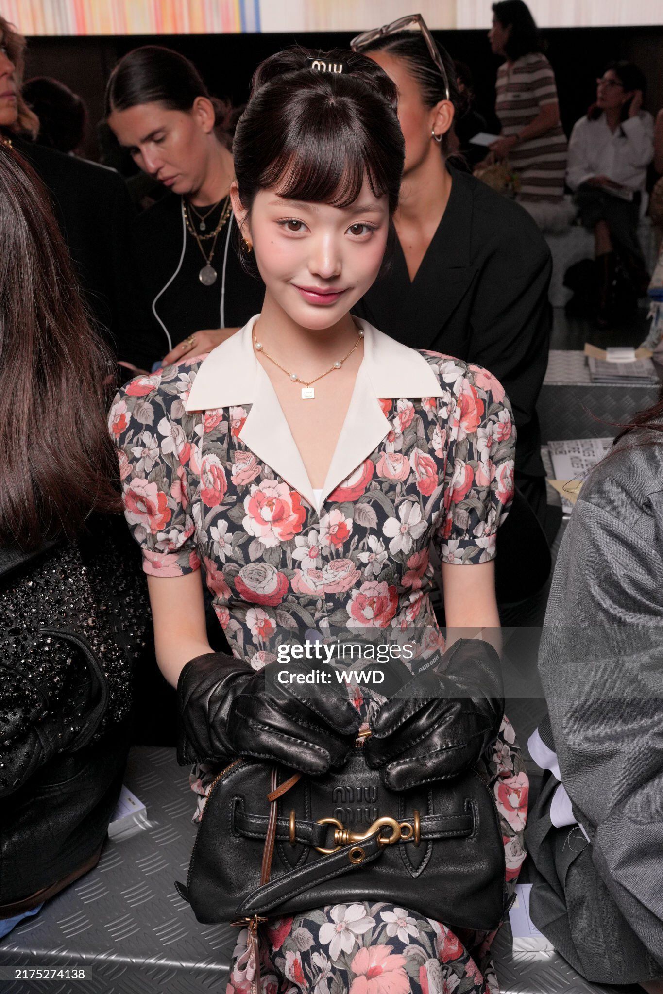 장원영 Paris MiuMiu