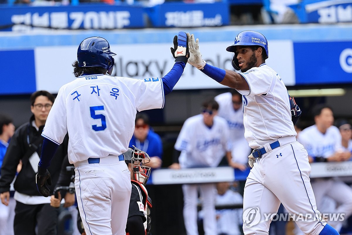 '홈런 3방' 삼성, PO 1차전 LG 완파…'3타점'구자욱, 데일리 MVP(종합2보)