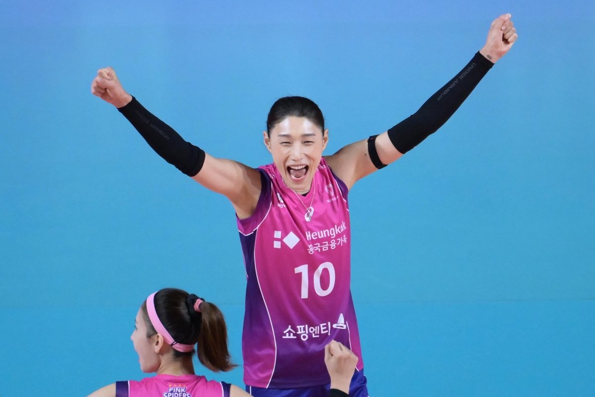 전설 김연경 17점·조커 김다은 6점…흥국생명, GS 꺾고 2연승(종합)