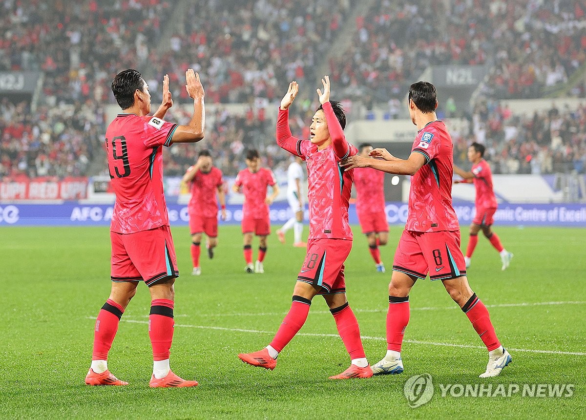 빼곡한 잔디 마음껏 누빈 영건들…홍명보호, 북중미 직행 청신호