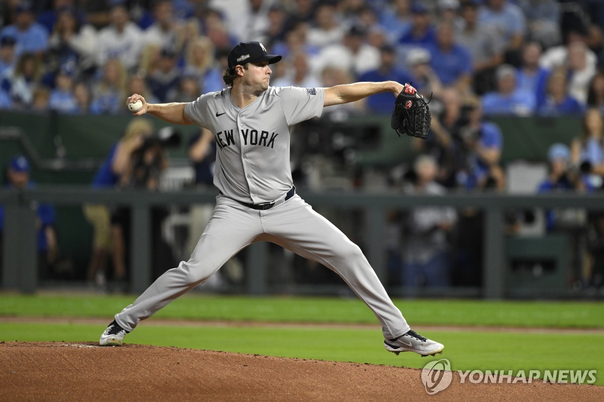 MLB 양키스, 캔자스시티 꺾고 2년 만에 ALCS 진출(종합)