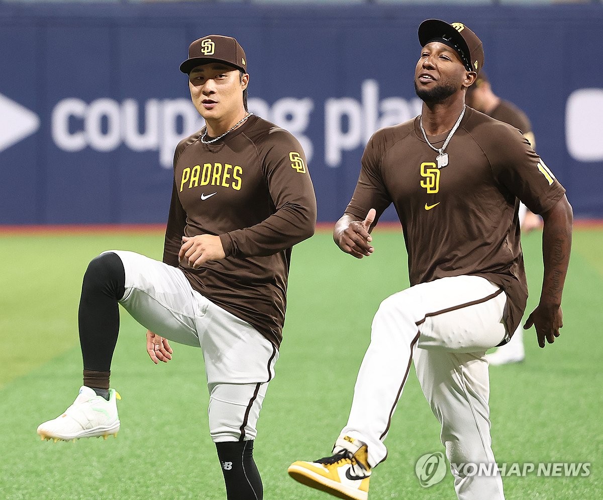 MLB닷컴·MLBTR 