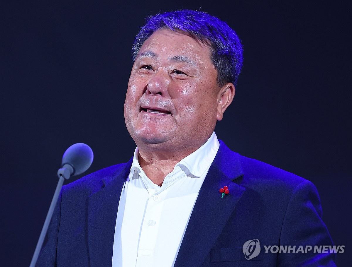 김성한 전 KIA 감독, 광주야구소프트볼협회장 당선