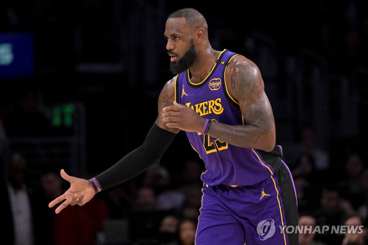 제임스, 21번째 NBA 올스타 선발…투표 1위는 아데토쿤보