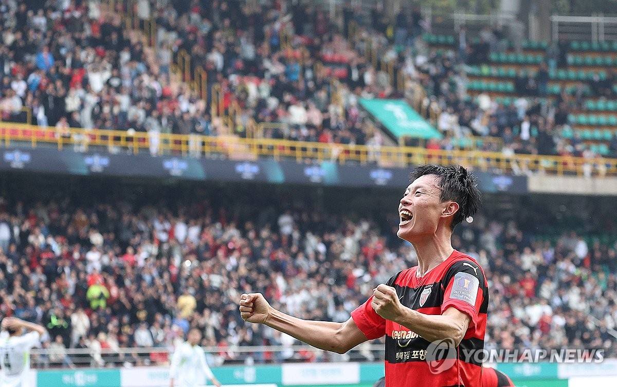프로축구 포항, '코리아컵 2연패 주역' 김종우와 재계약