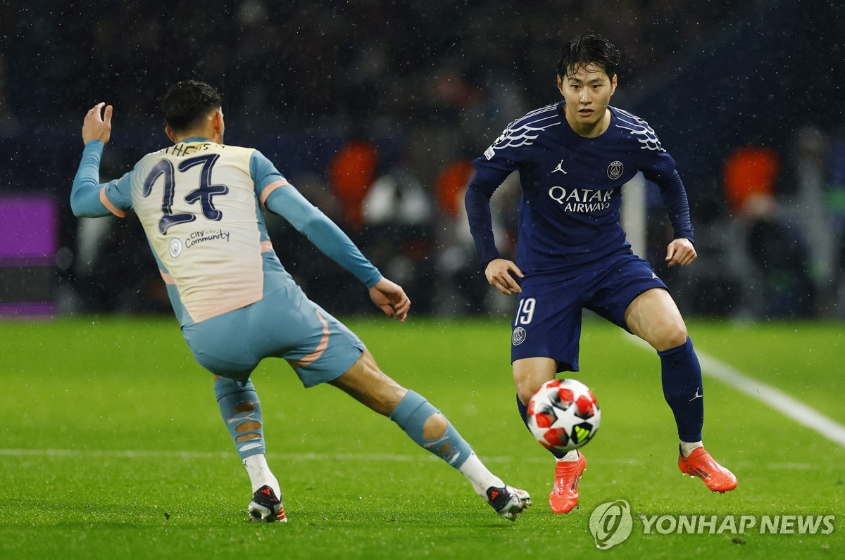 '이강인 45분' PSG, 맨시티에 '0-2→4-2' 대역전승