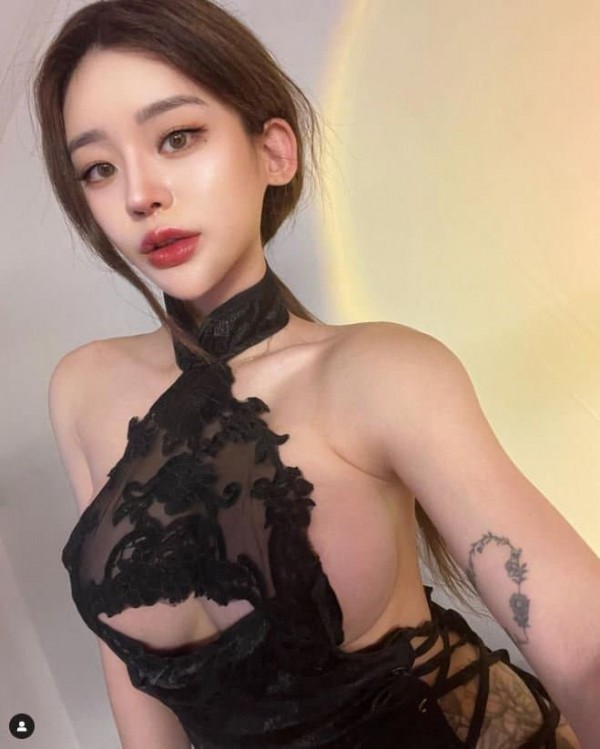 권나라 닮은 모델 라희