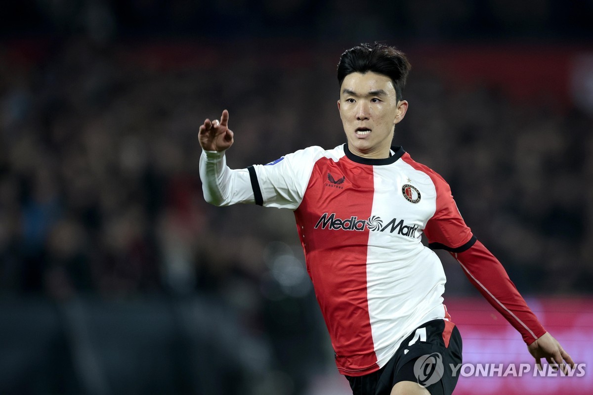 황인범, 2경기 연속 풀타임…페예노르트는 스파르타에 3-0 승리