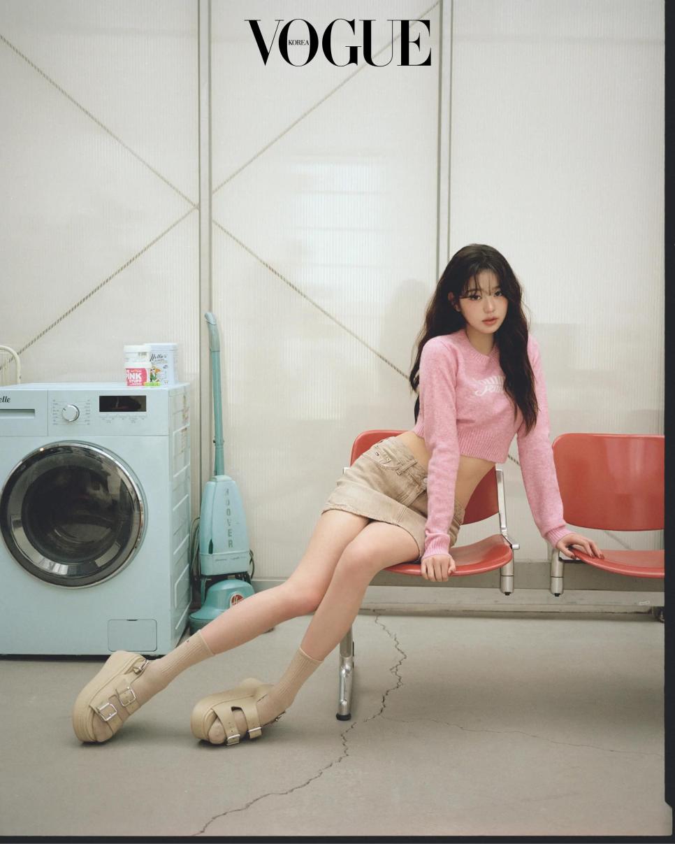 장원영 보그 화보 공개 ㄷ.jpg