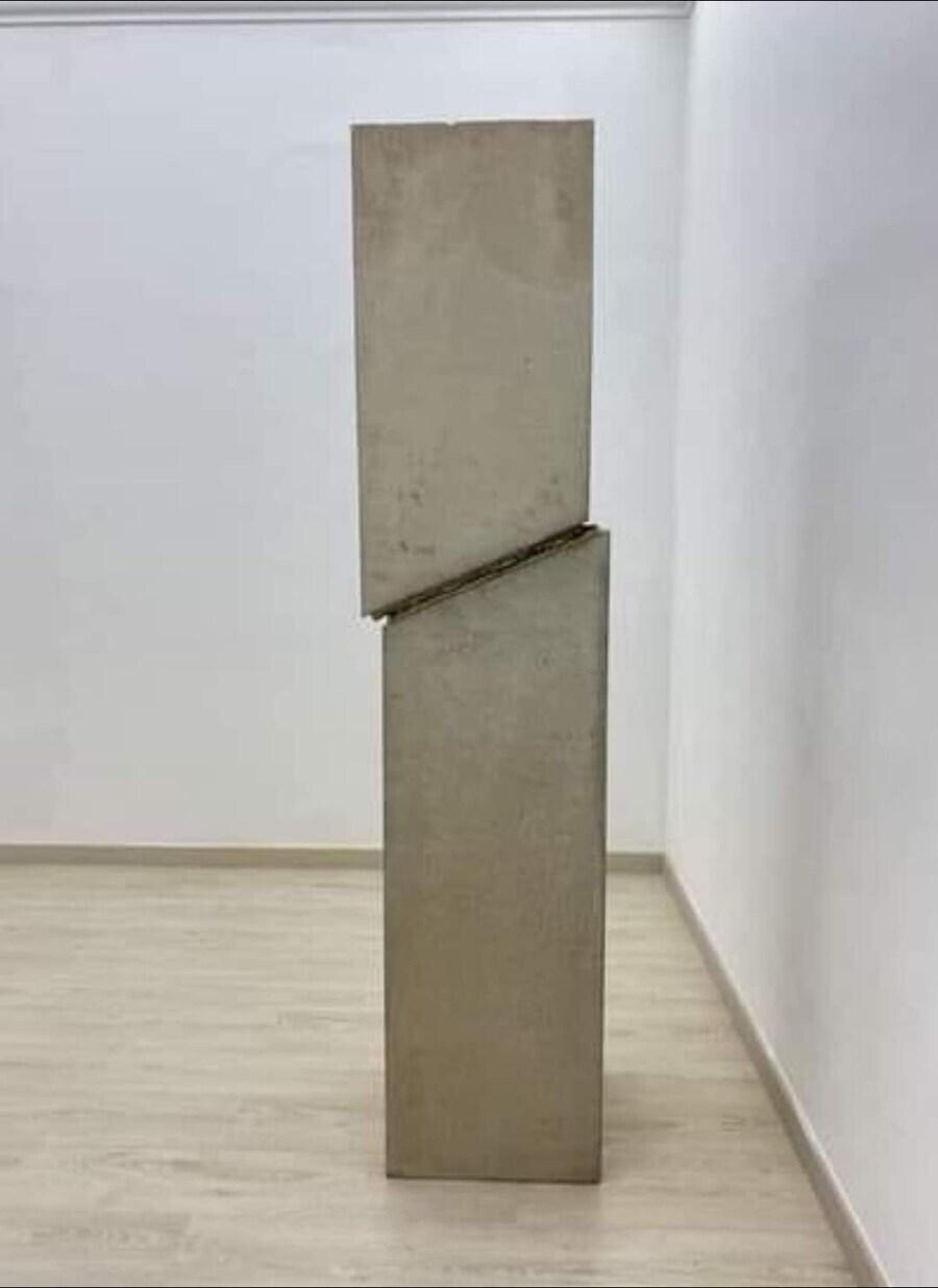 "스트레스"를 표현한 현대 예술.JPG