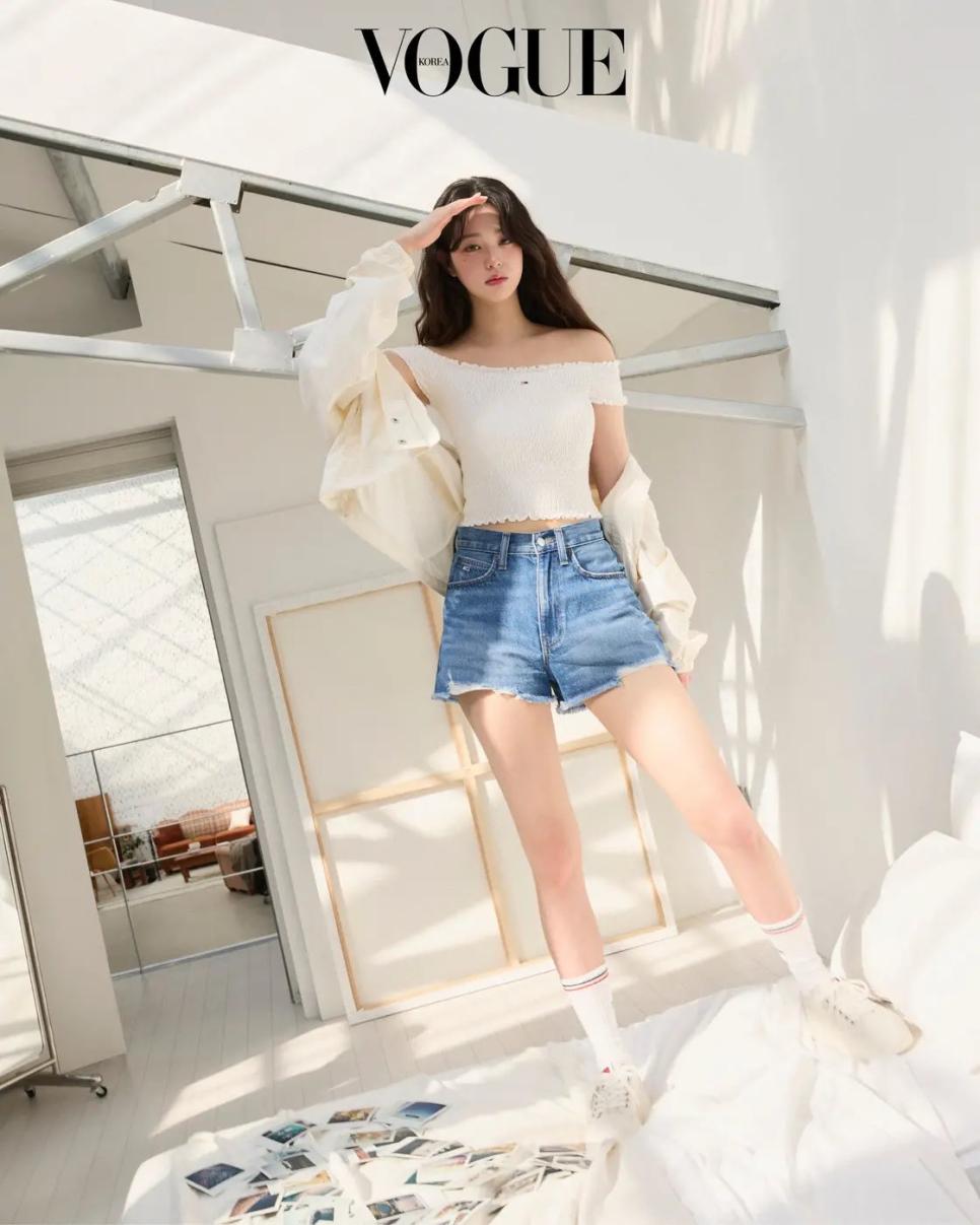 오늘 장원영 보그 화보.jpg