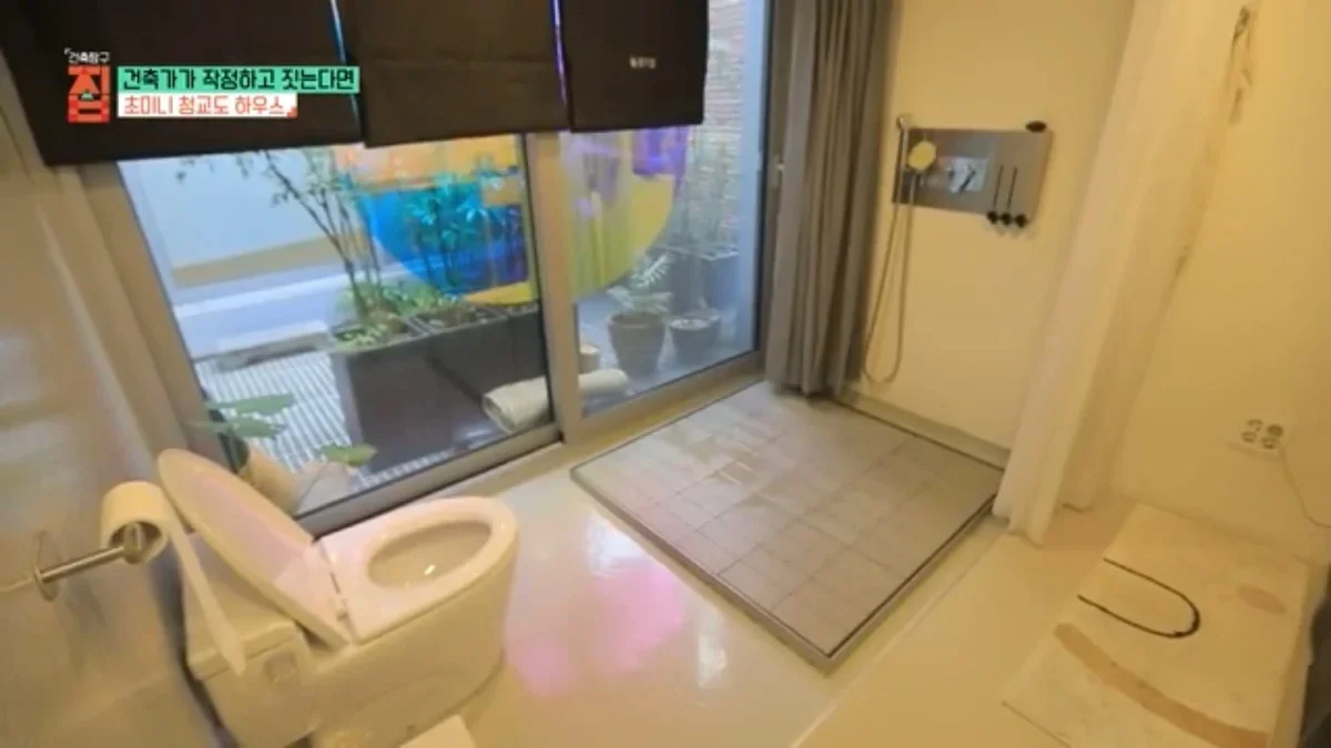 화장실 문 없는 부부 집 논란 ㄷㄷ..jpg