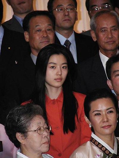 데뷔 때부터 화교로 오해받는 연예인