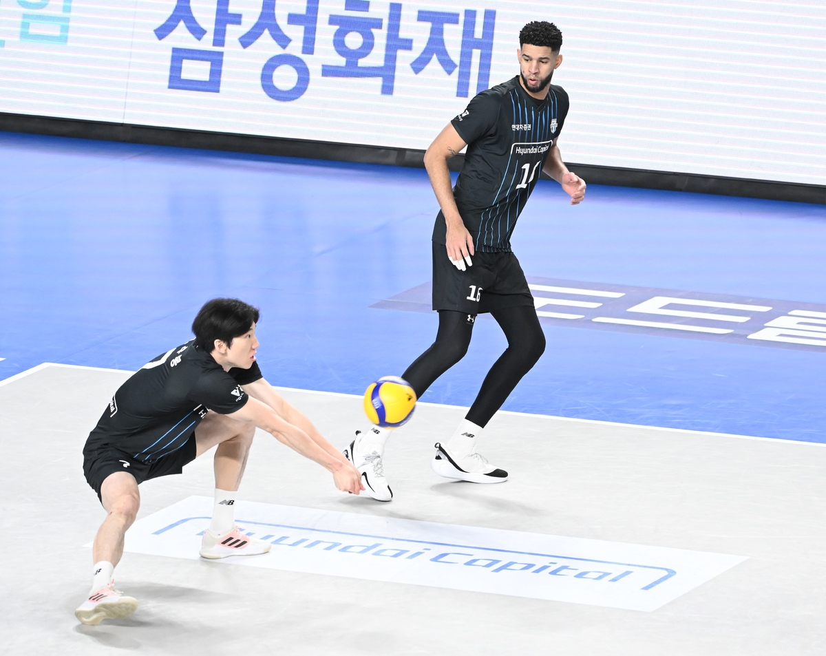 현대캐피탈, 정규리그 1위 카운트다운…레오는 6천500득점 돌파