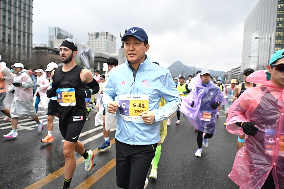 서울마라톤 참가한 오세훈 시장 건강한 서울 만들겠다