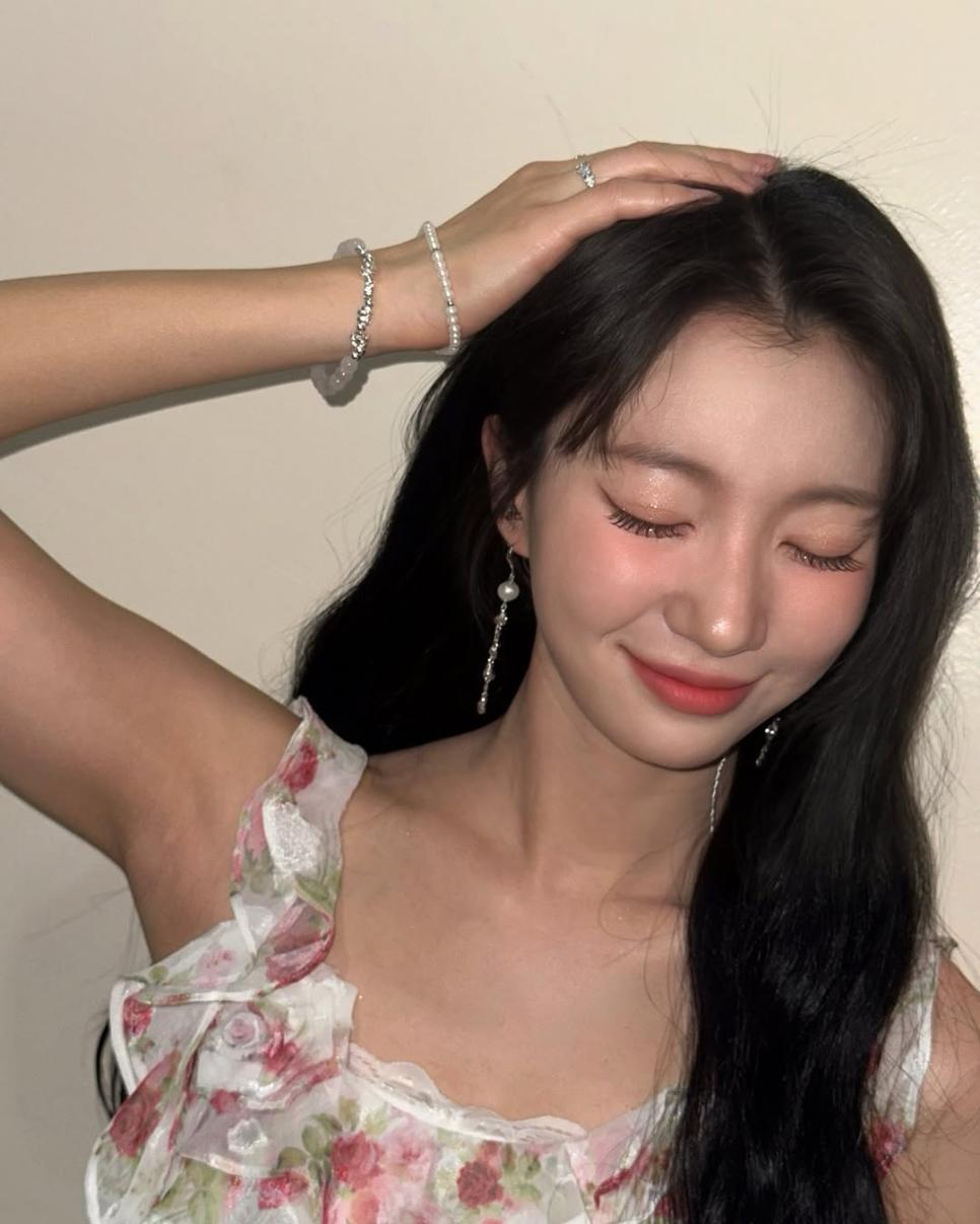 오마이걸 배유빈 인스타