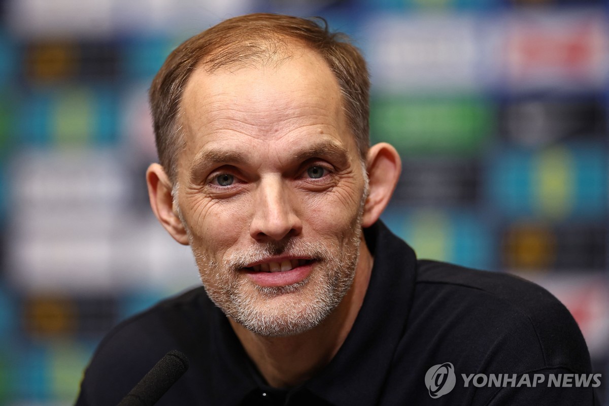 독일인 투헬 英축구대표팀 감독 국가는 자격 갖춘 뒤 부르겠다