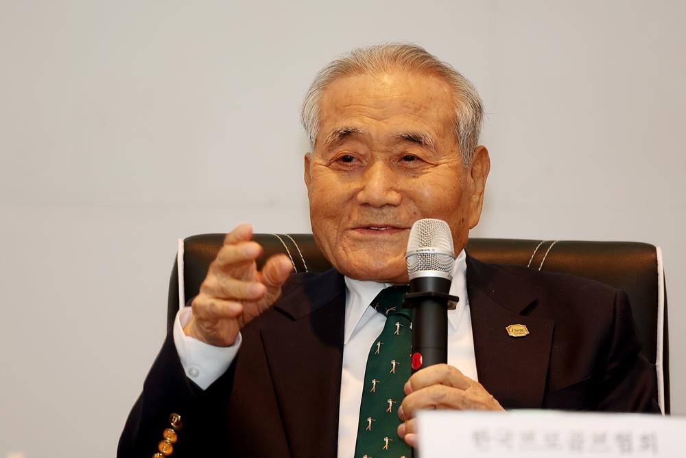 '골프 전설' 한장상 평전 발간…