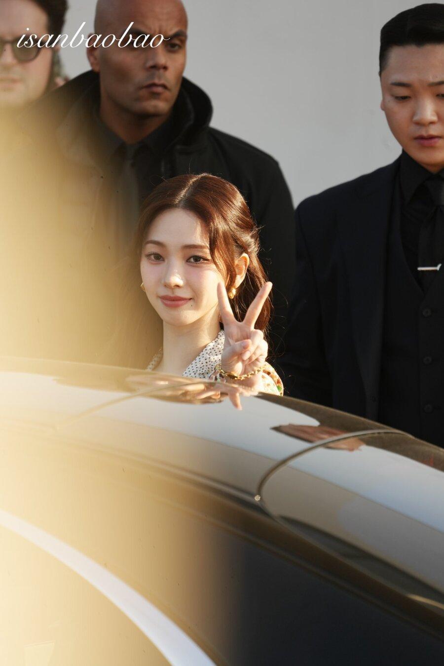 3년 연속 프라다 앰버서더 카리나