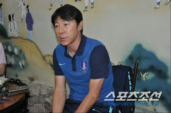무려 5년전에 지금 센터백 라인을 구축해내신분 썰
