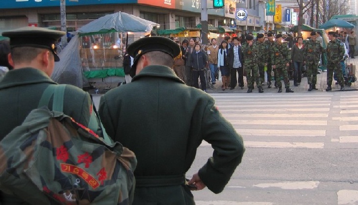 일촉즉발