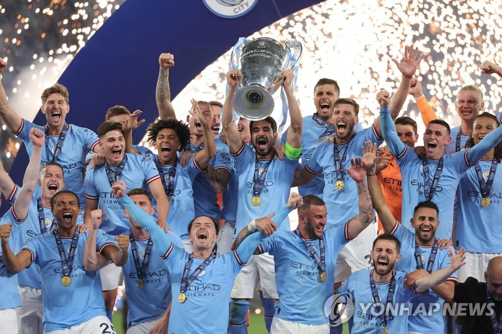 UCL 휩쓰는 EPL, 돈도 제일 잘 번다…라리가 매출의 '2배'