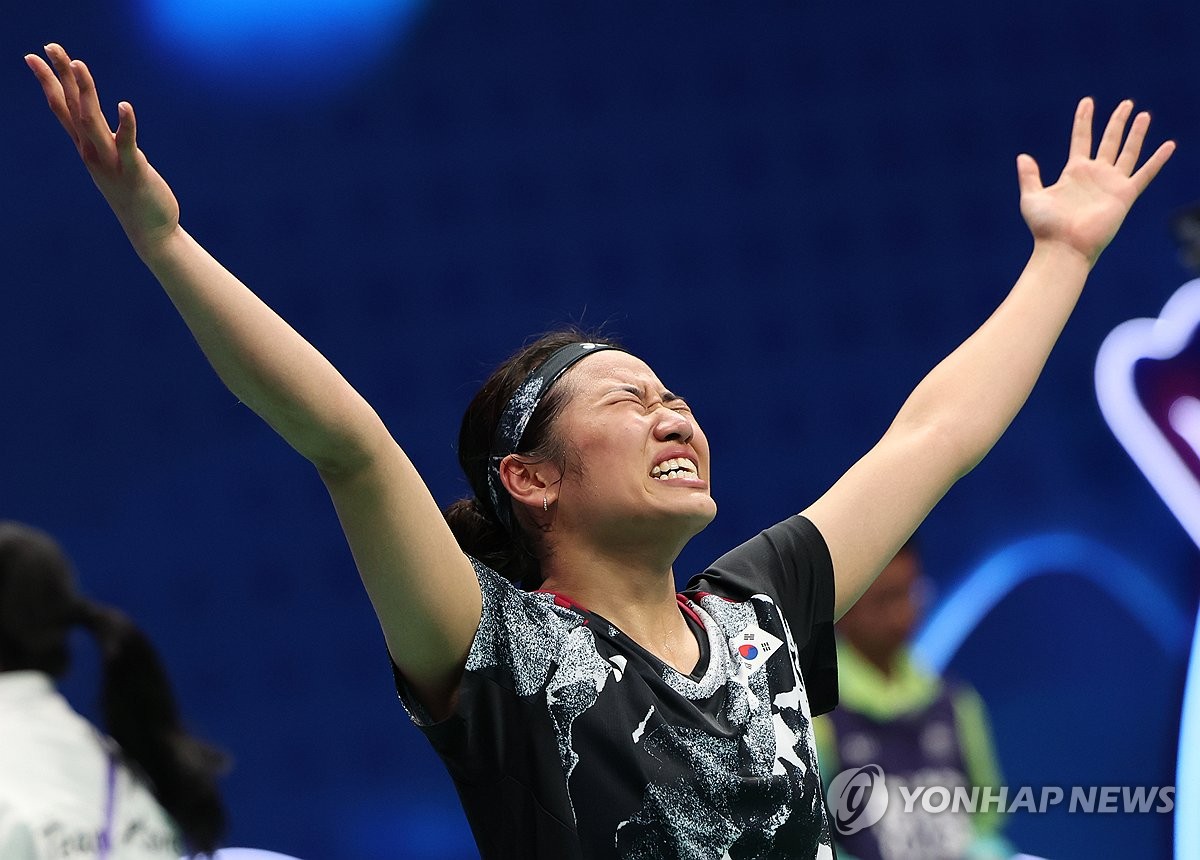 'AG 부상 투혼' 안세영, 39일 만에 코트 복귀…우승 행진 재시동