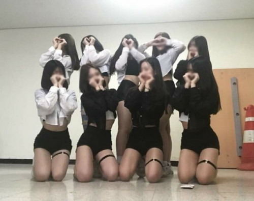 좀 더 벌렸음 좋겠다