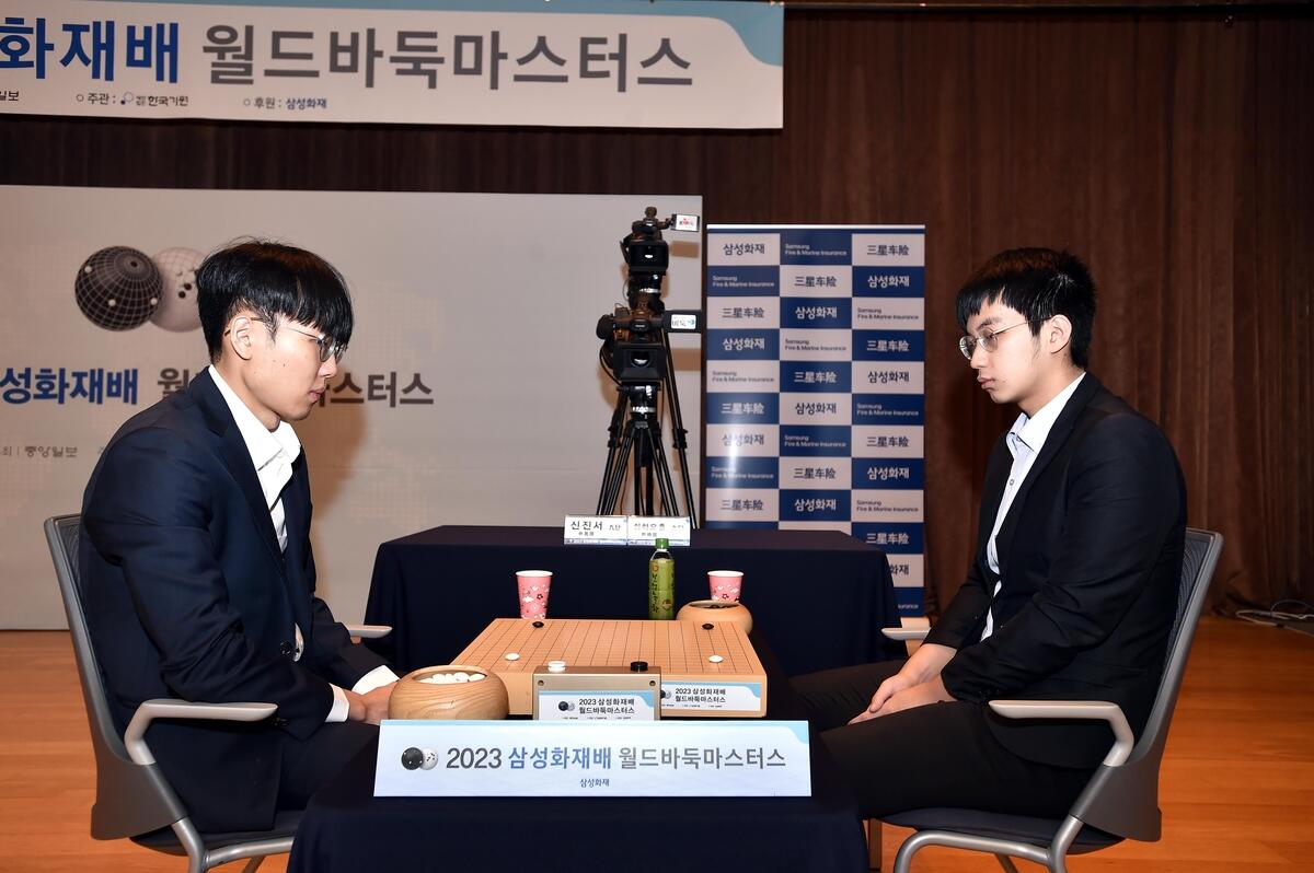 신진서, 쉬하오훙에게 설욕…삼성화재배 월드바둑 8강 선착