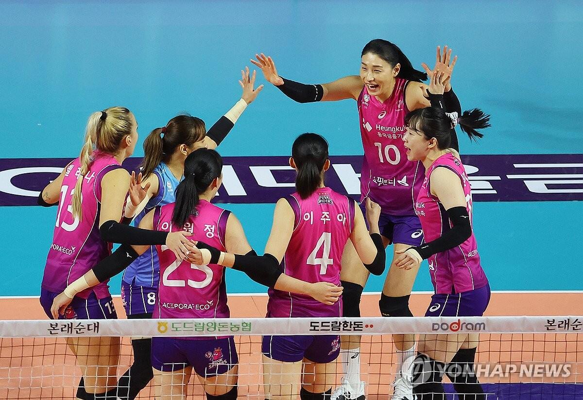 여자배구 연말 2연전 승자는…흥국생명·정관장, 사활 건 총력전