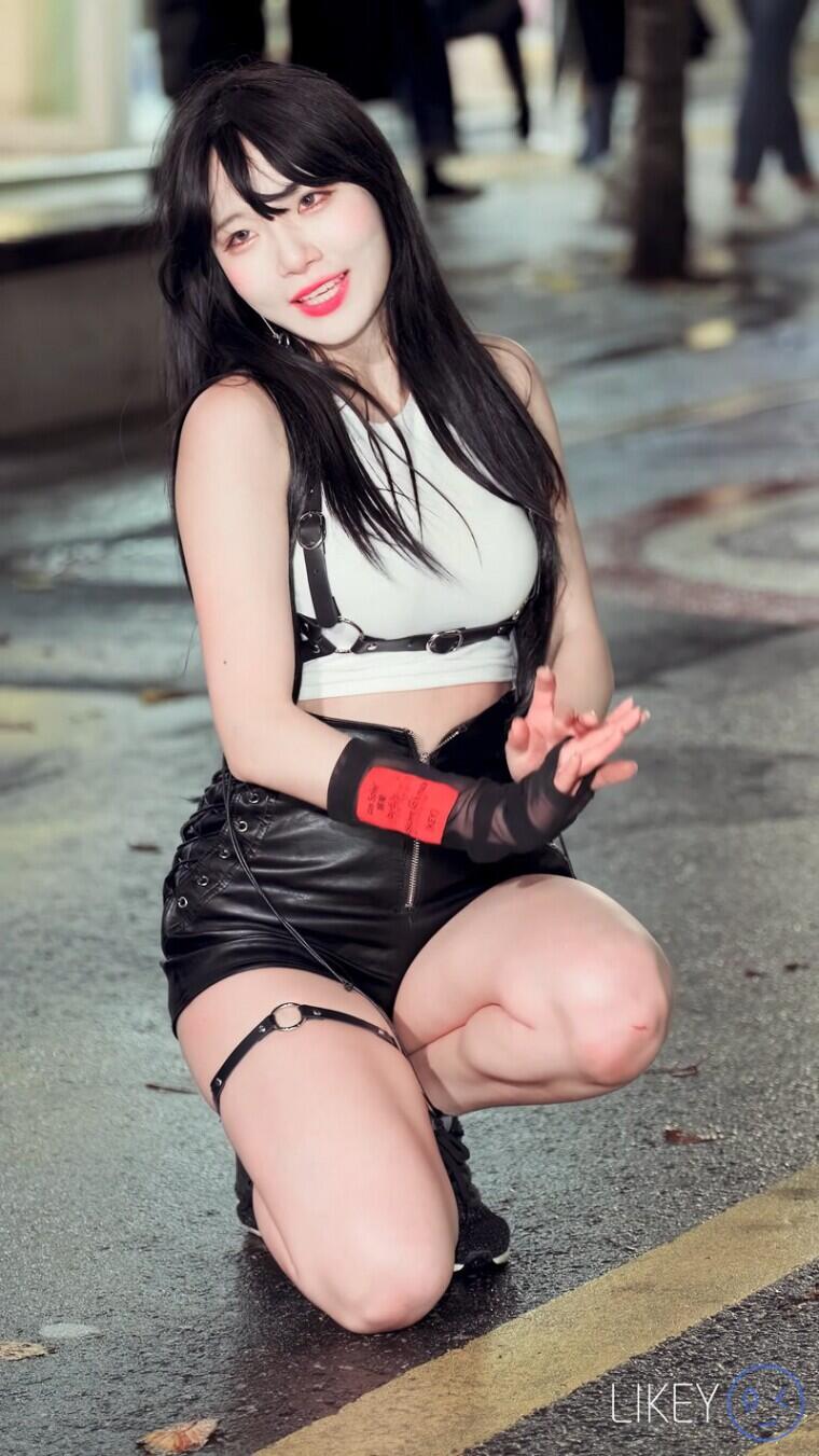 어느 BJ의 무릎에 멍이 가득한 사연