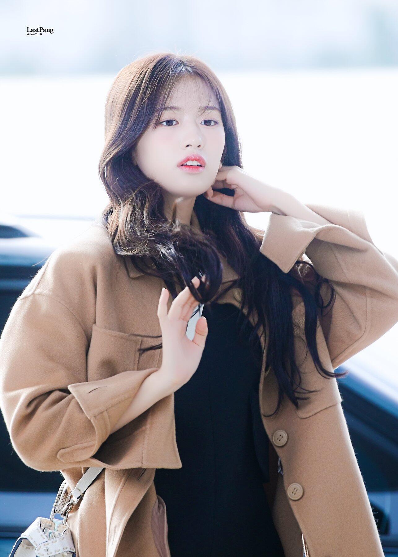 공항 안유진