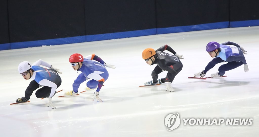 태극마크 놓친 쇼트트랙 황대헌, 회장배 남자 500ｍ 우승