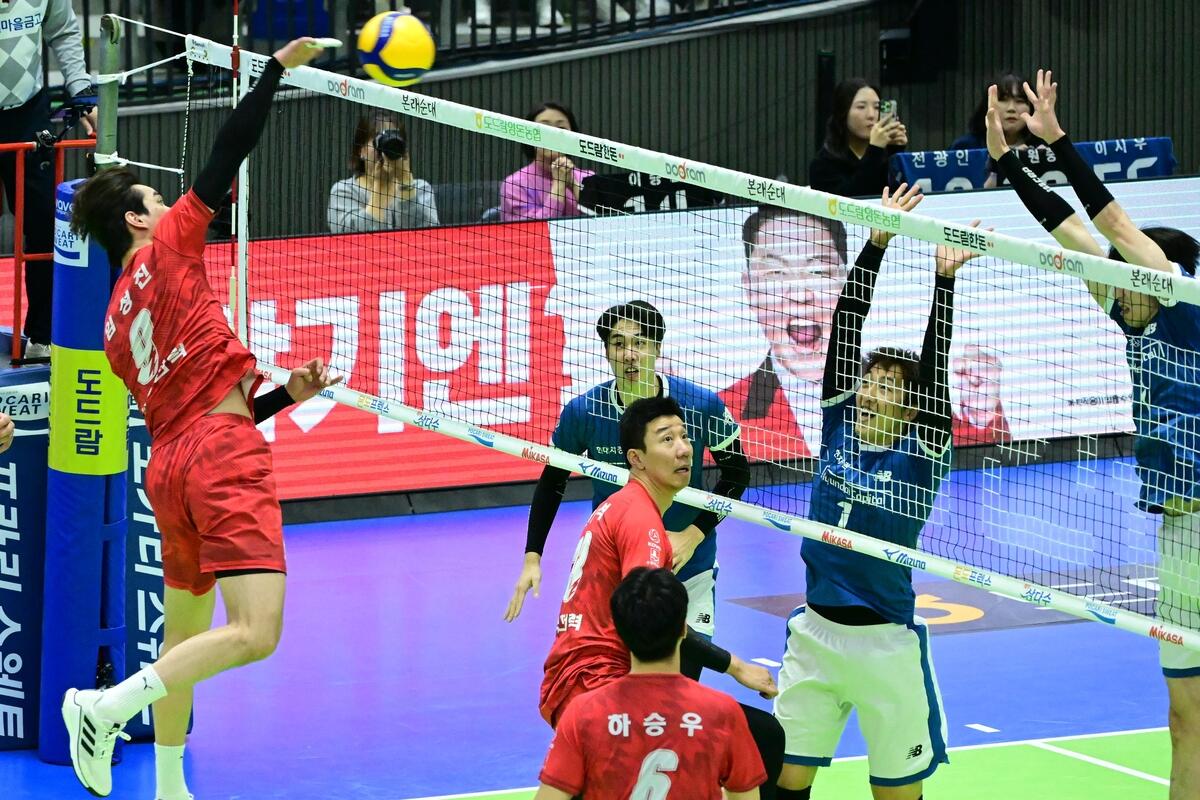 임성진·타이스 43점 합작…한국전력, 현대캐피탈 꺾고 3연승