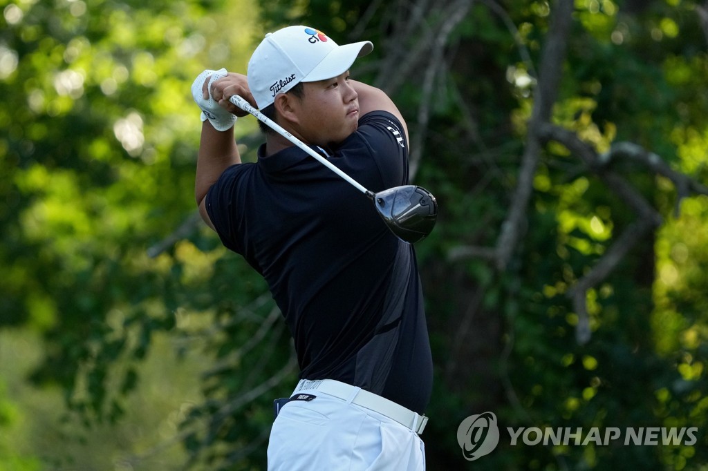 PGA 투어 진출 확정 눈앞 김주형, 윈덤 챔피언십 2R 공동 선두