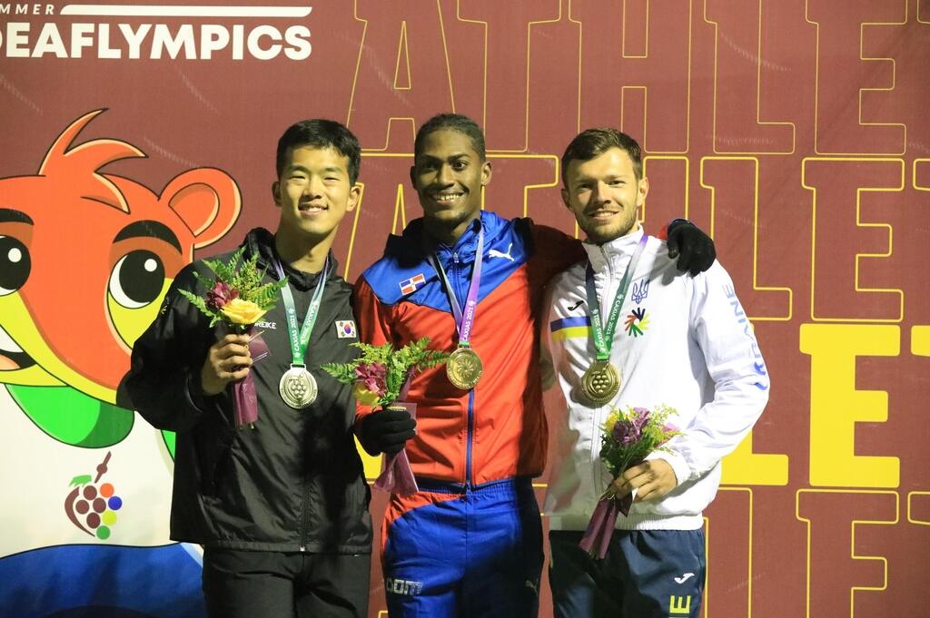 장애인육상 공혁준, 카시아스두술 데플림픽 남자 200ｍ 은메달