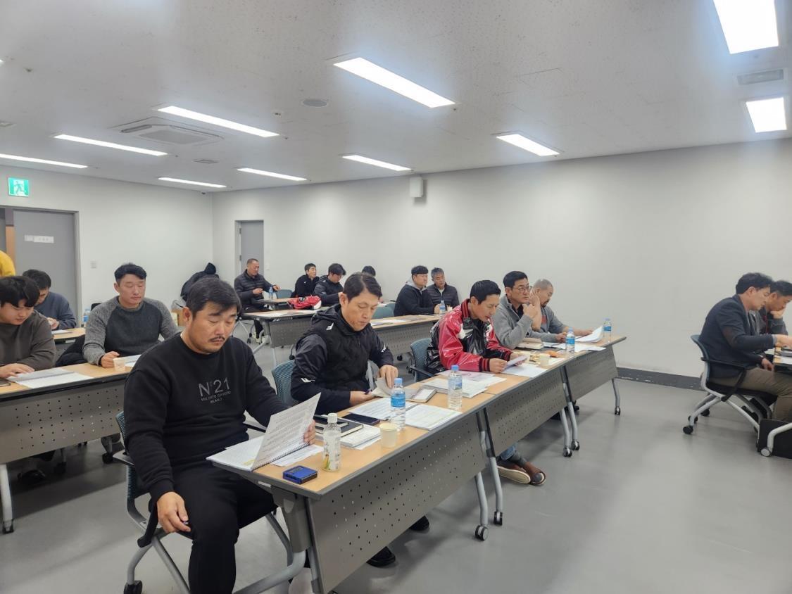 프로야구 LG, 1·2군 코치 보직 확정…이호준 퀄리티컨트롤 코치