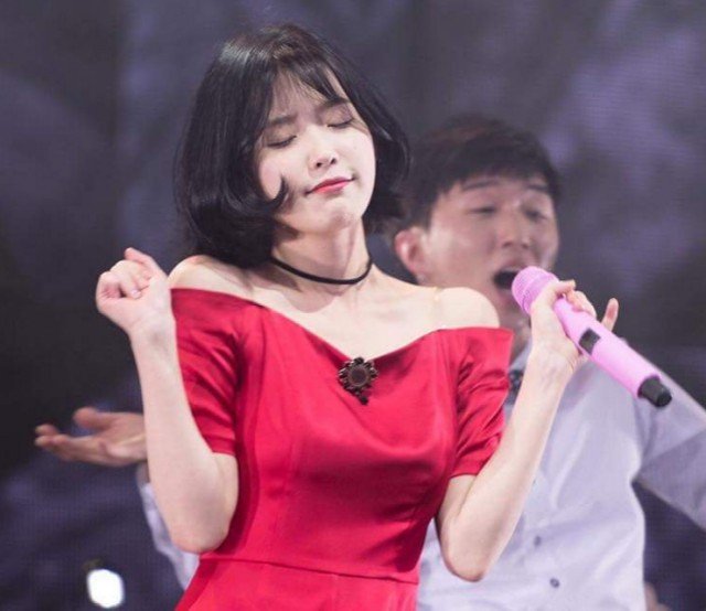 아이유 인성논란.jpg